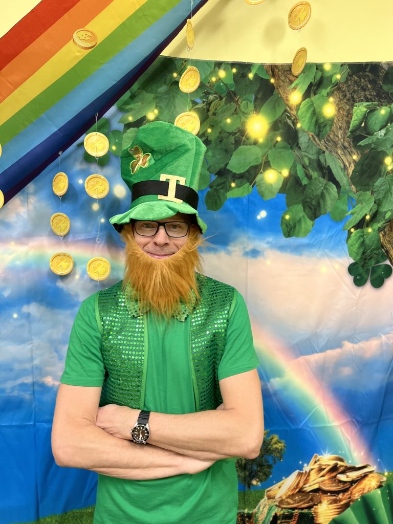 Zielony Dzień w Wyspie Dzieci River Grove.